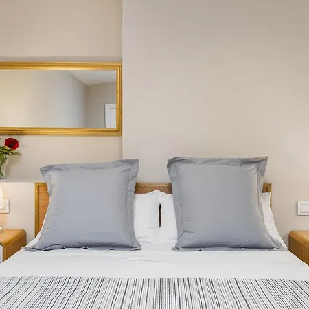Circo Apartment *